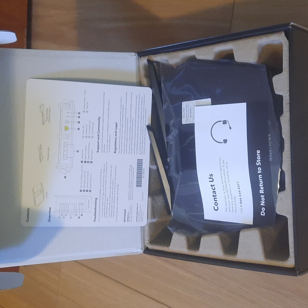 Never Used Netgear Nighthawk Router - Picture 2 of 3